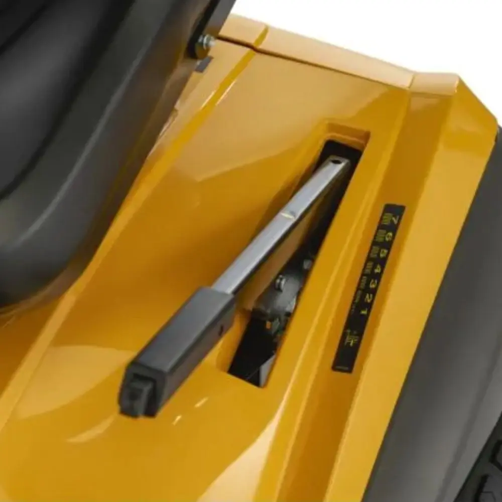 STIGA TORNADO 9121 W Petrol Garden Tractor - Image 5