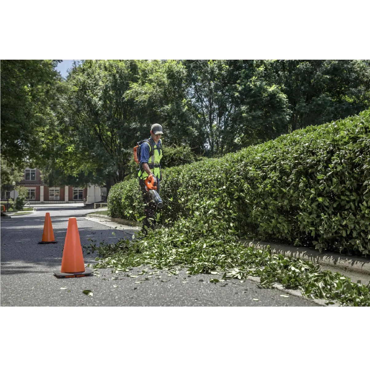 HUSQVARNA 530iBX Cordless Handheld Leaf Blower (Shell Only) - Image 4