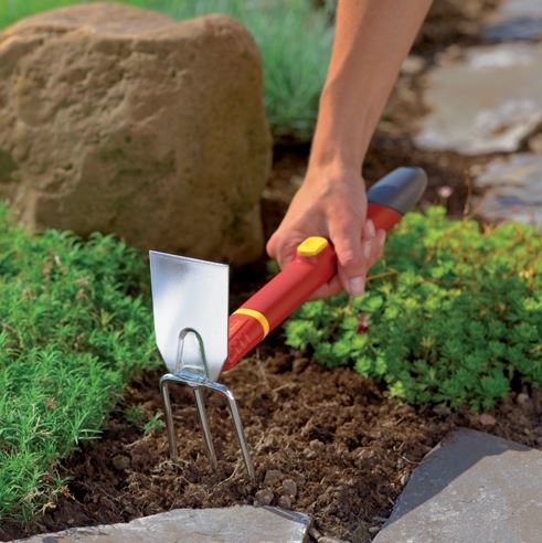 WOLF-GARTEN Multi-Change Mini Hoe - Image 2