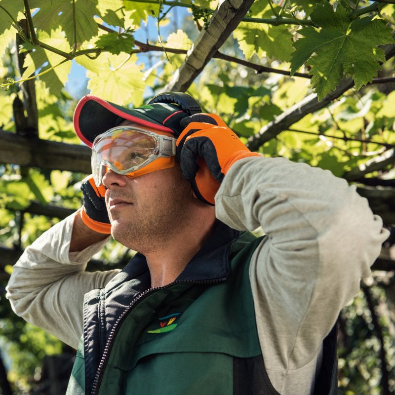 https://www.gardenmachinerydirect.co.uk/wp-content/uploads/2023/02/STIHL-Ultrasonic-Safety-Glasses1.jpg