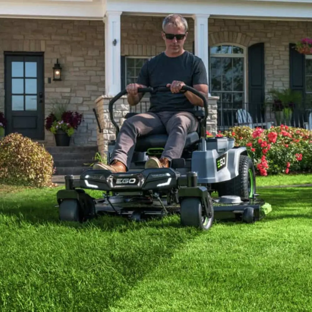 EGO ZT4201E-L Z6 Battery Zero Turn Riding Mower (Kit) - Image 6
