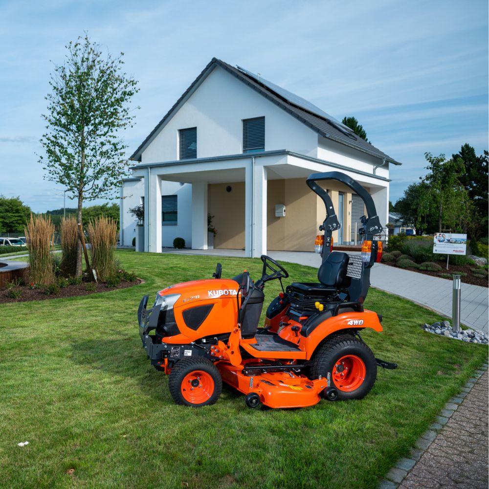 KUBOTA BX231 Compact Tractor - Image 2