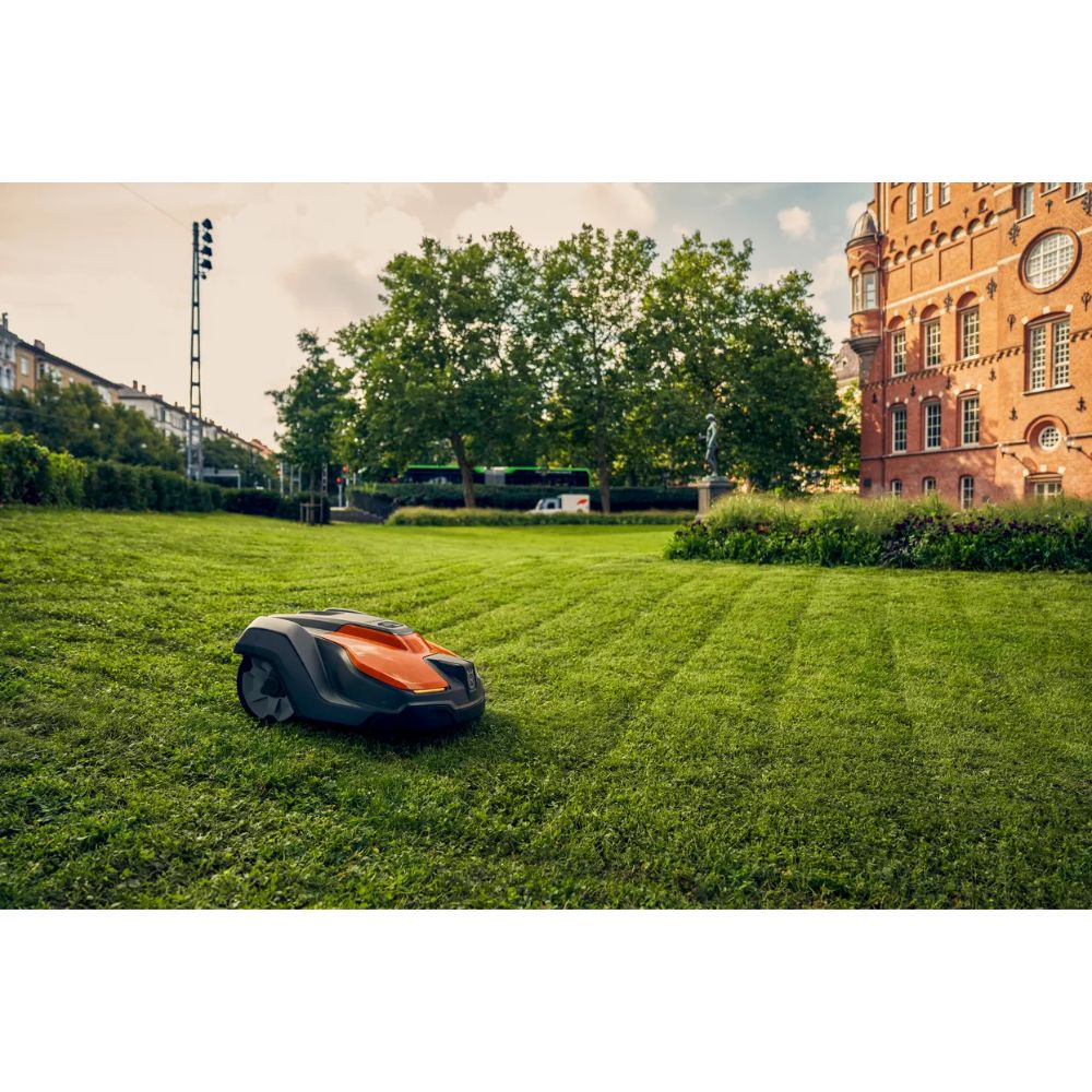 HUSQVARNA Automower® 520 EPOS® Commercial Robotic Mower (wire-free technology) - Image 2