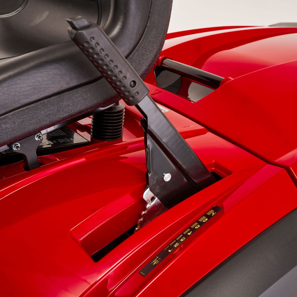 MOUNTFIELD 2240H Petrol Ride-on Mower - Image 2