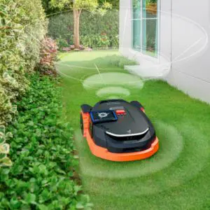 an infographic showing a Segway Navimow X3 Series Robotic Mower receiving satellite signals