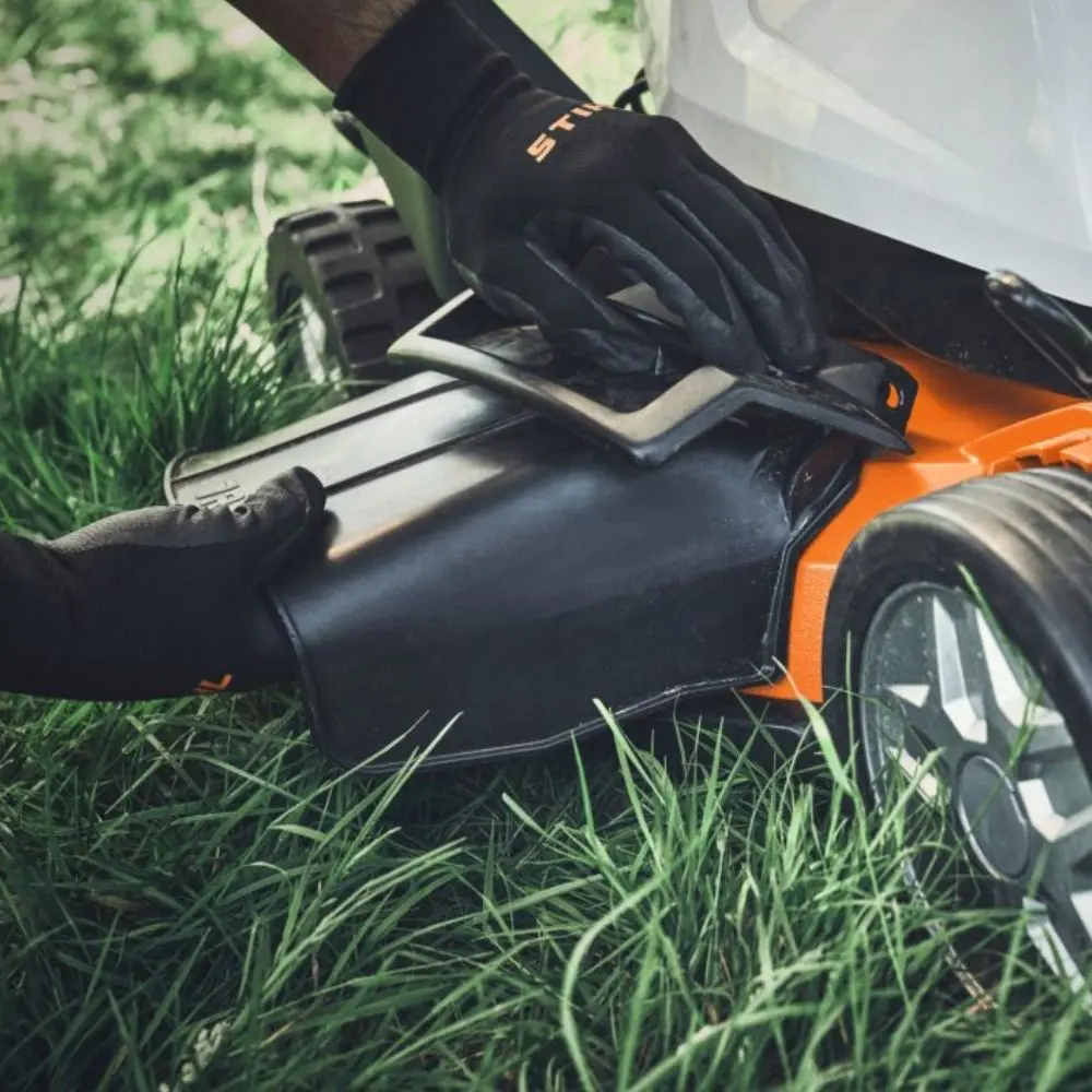 STIHL RMA 7 RV Cordless Mulching Lawn Mower (Shell Only) - Image 5