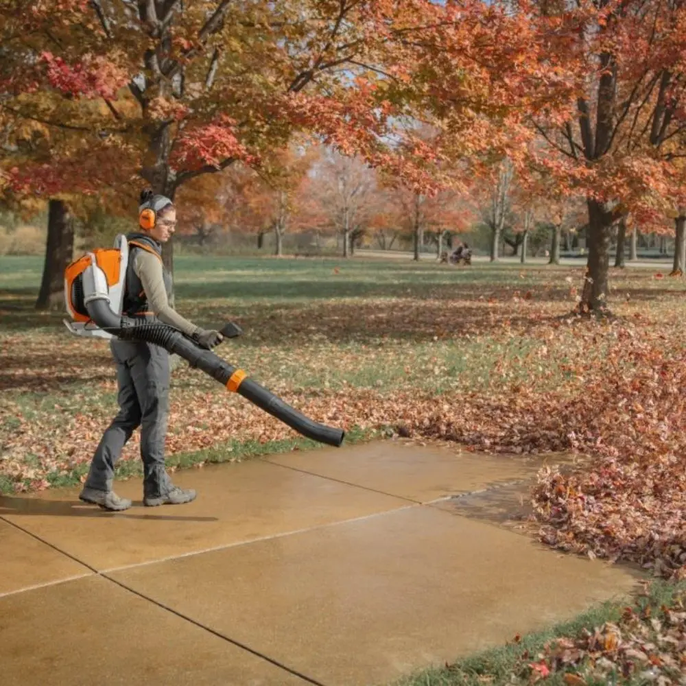 STIHL BRA 600 Cordless Backpack Blower (Shell Only) - Image 4