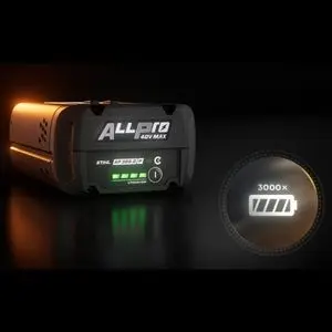 a STIHL ALLPRO battery next to a sign showing a drawing of a battery and 3000x to emphasise the battery's long lifespan
