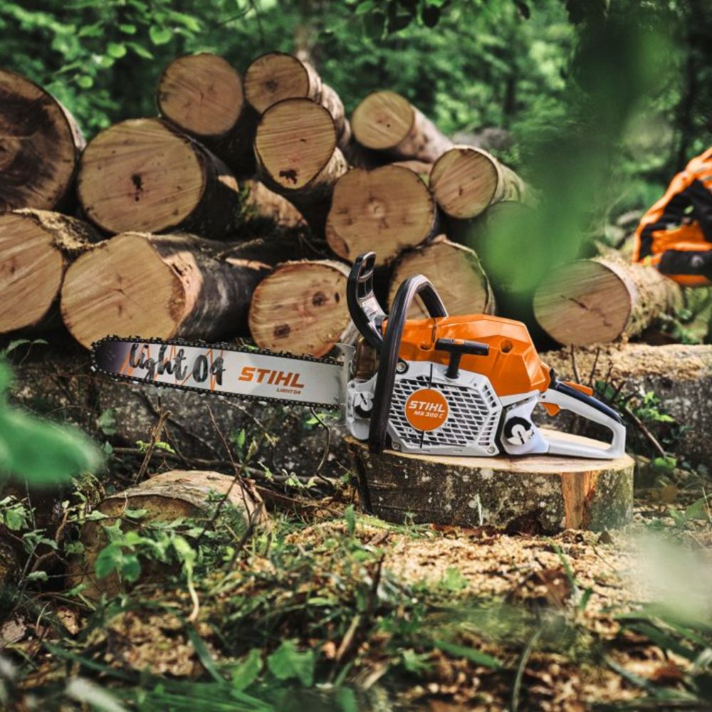 STIHL MS 300 C-M Petrol Chainsaw - Image 4