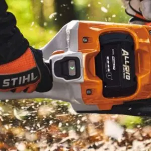 Close-up of the STIHL MSA 260 C-O cordless chainsaw showing the ALLPRO AP battery system.